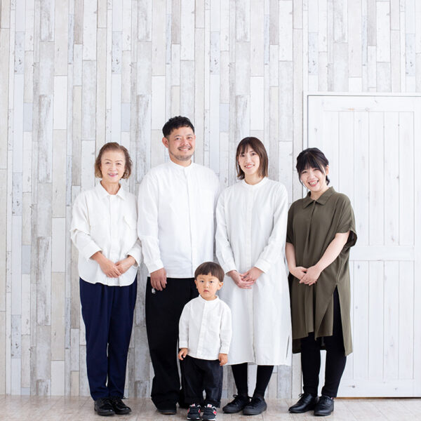 家族写真の記念撮影